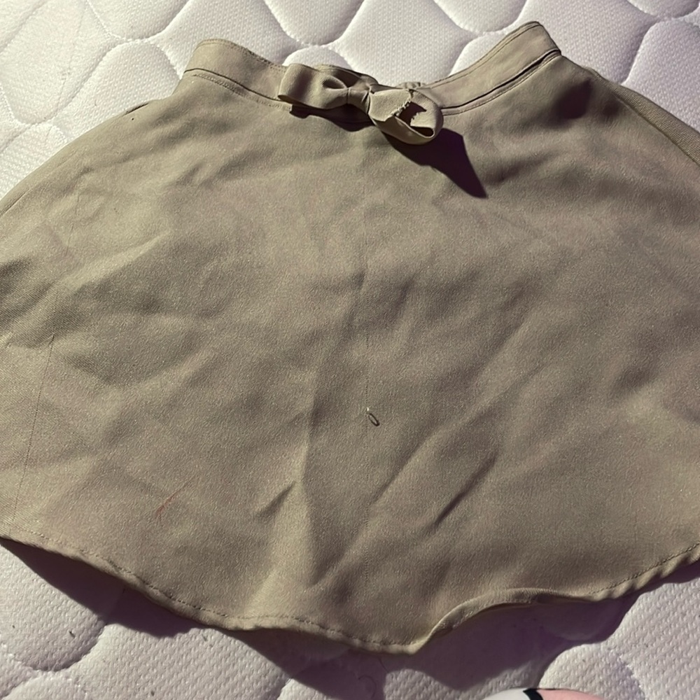 Cute tan uniform skirted for girls with a minor stain ❤️‍🩹